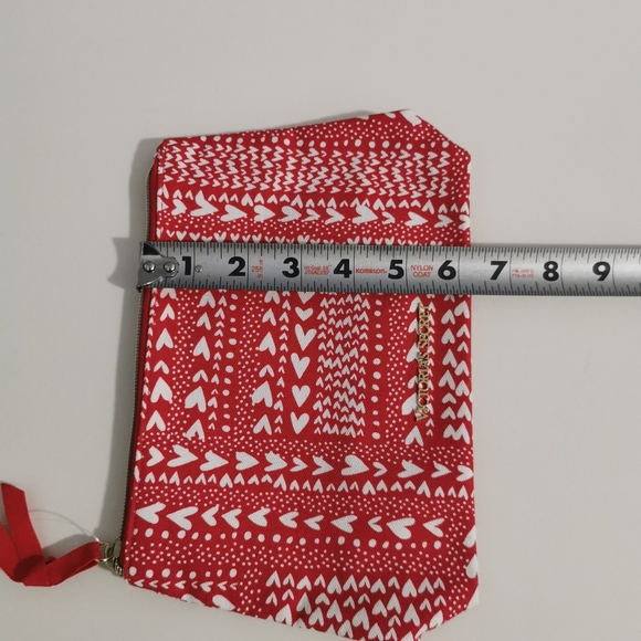 NWT VICTORIA SECRET Cosmetic Bag - Picture 8 of 9